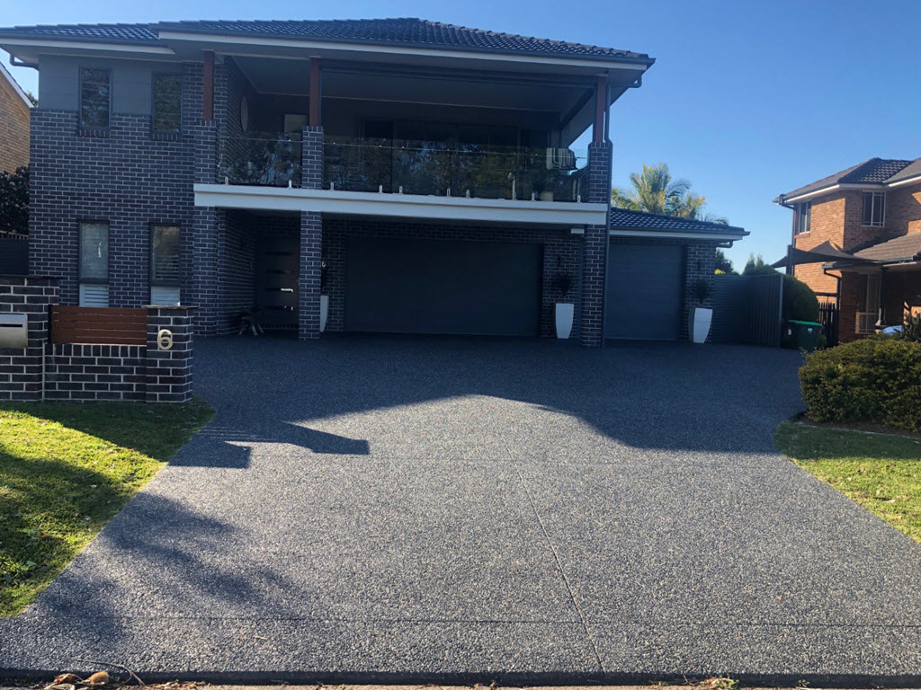 Professional concrete driveway